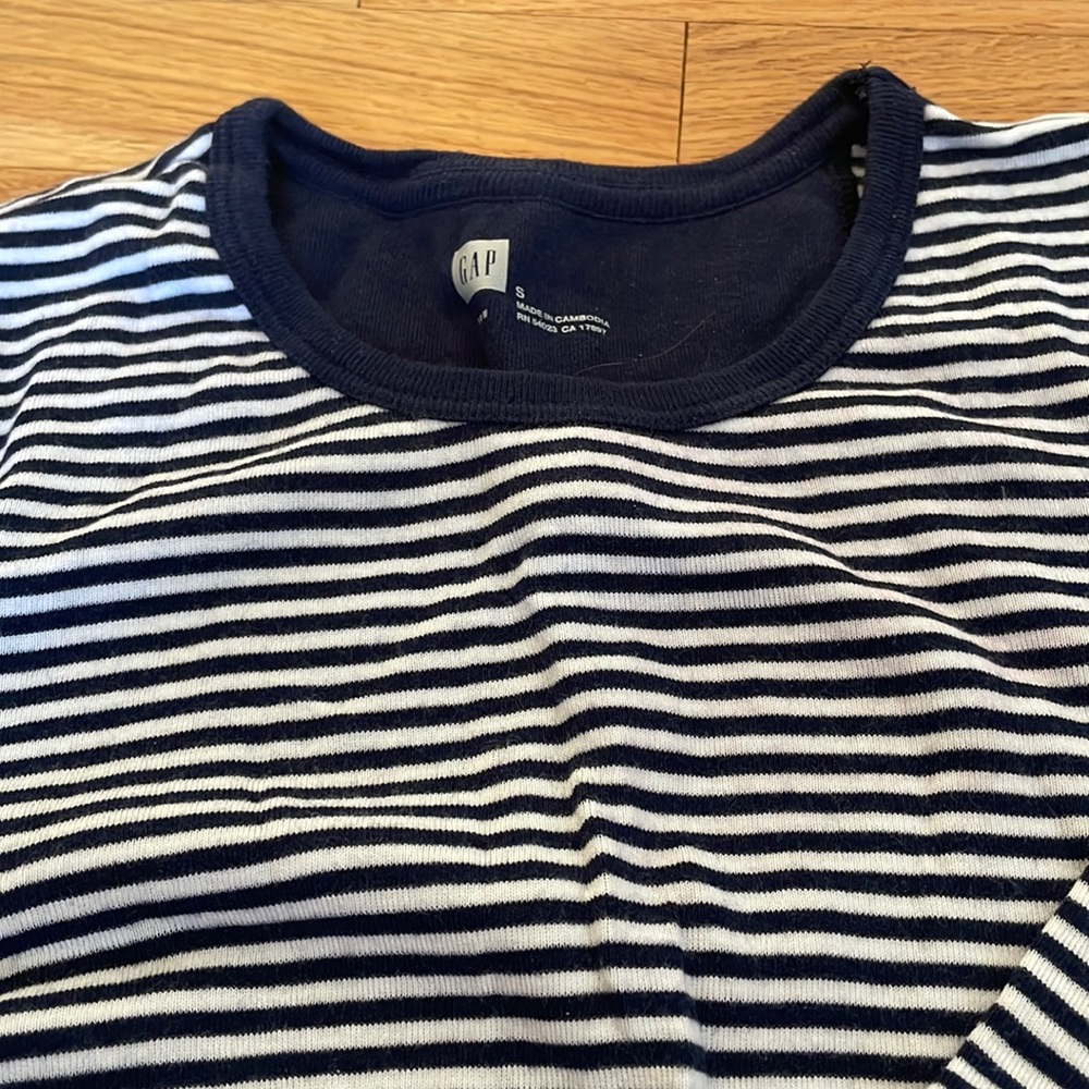 Gap Crew Neck Striped Shirt